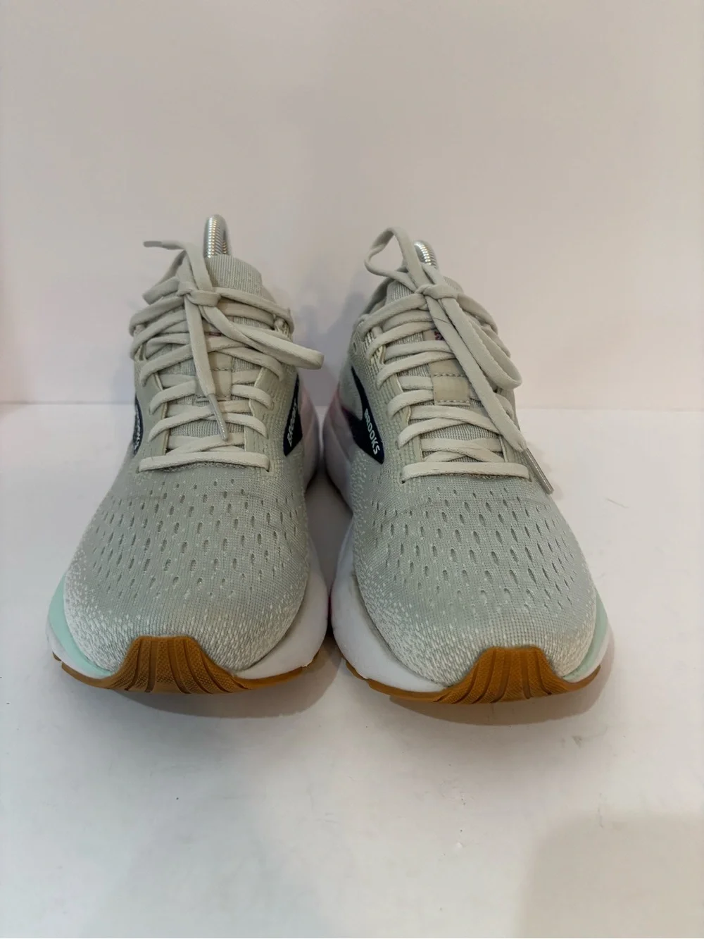 Brooks Ghost size 7